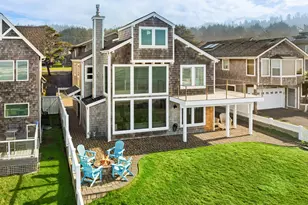 3772 Pacific St, Cannon Beach, OR 97110 - Photo 1