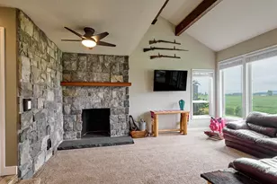 9293 Broadacres Rd NE, Aurora, OR 97002 - Photo 7
