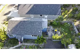 844 Rhododendron Dr, Florence, OR 97439 - Photo 7