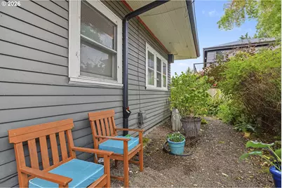4249 SE Stark St, Portland, OR 97215 - Photo 43