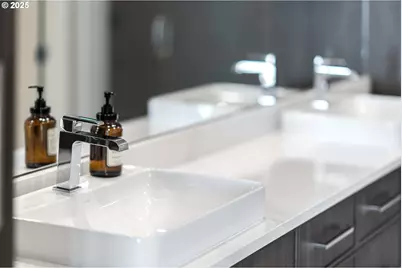 1940 Pacific View Ln, Coos Bay, OR 97420 - Photo 29