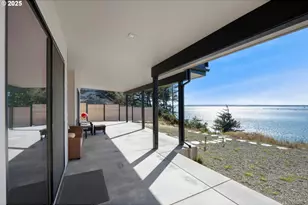 1940 Pacific View Ln, Coos Bay, OR 97420 - Photo 21