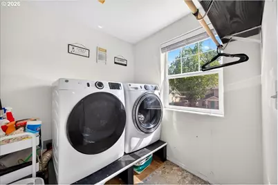 228 E 12th St, Lafayette, OR 97127 - Photo 31