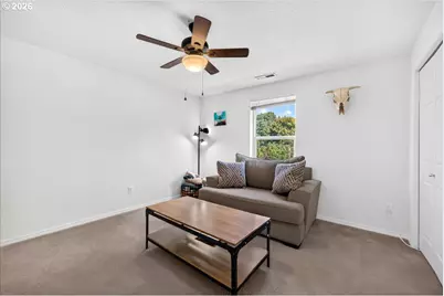 228 E 12th St, Lafayette, OR 97127 - Photo 23