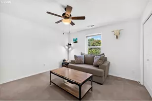 228 E 12th St, Lafayette, OR 97127 - Photo 23