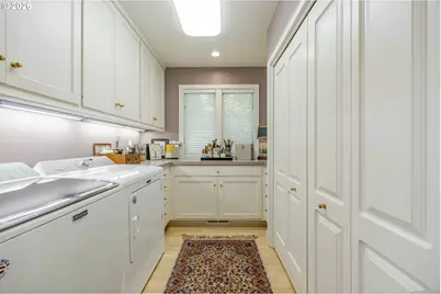 755 Sand Ave, Eugene, OR 97401 - Photo 37