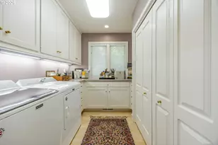 755 Sand Ave, Eugene, OR 97401 - Photo 37