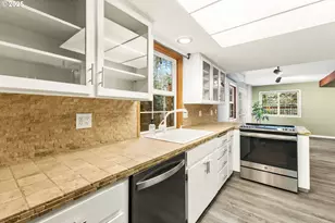 21 Oriole Ln, Lake Oswego, OR 97035 - Photo 11