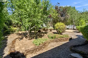 891 Whitetail Deer St, Salem, OR 97304 - Photo 43