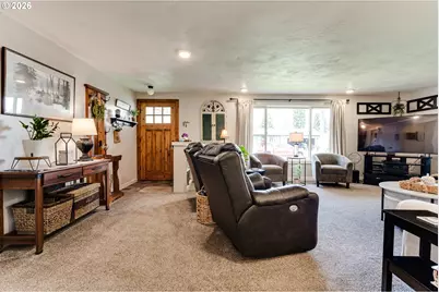 1014 Cinnamon Ave, Eugene, OR 97404 - Photo 41
