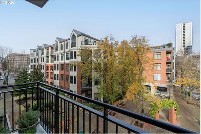 821 NW 11th Ave #321, Portland, OR 97209 - Photo 17