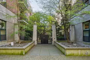 821 NW 11th Ave, Portland, OR 97209 - Photo 43