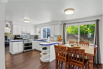 513 E Hollister St, Stayton, OR 97383 - Photo 13