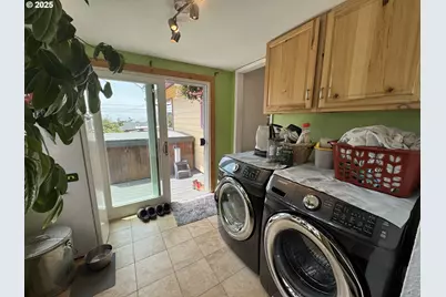 30388 Hillside Ter, Gold Beach, OR 97444 - Photo 27