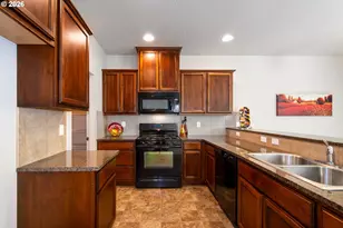 3721 NW 121st Cir, Vancouver, WA 98685 - Photo 7