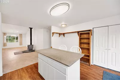 9620 Wells Landing Rd, Independence, OR 97351 - Photo 9