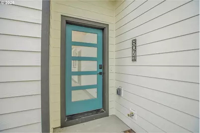 8071 SE Carlton St, Portland, OR 97206 - Photo 1