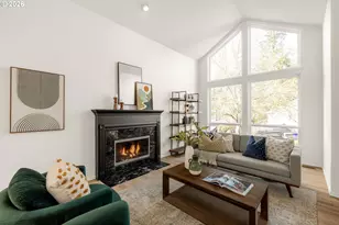 4811 SW Orchard Ln, Portland, OR 97219 - Photo 3