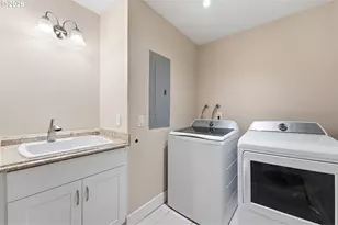 1471 Greentree Cir, Lake Oswego, OR 97034 - Photo 31