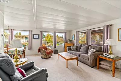 1800 Lakewood Ct #127, Eugene, OR 97402 - Photo 5