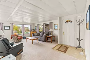 1800 Lakewood Ct, Eugene, OR 97402 - Photo 5