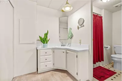 1800 Lakewood Ct #127, Eugene, OR 97402 - Photo 25