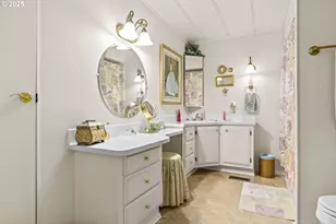 1800 Lakewood Ct, Eugene, OR 97402 - Photo 21