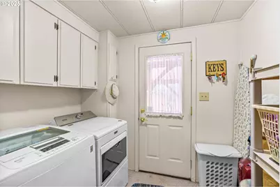 1800 Lakewood Ct #127, Eugene, OR 97402 - Photo 19