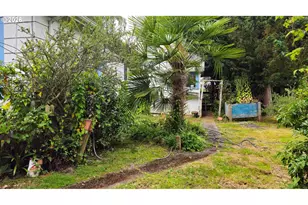 63721 Harriet Rd, Coos Bay, OR 97420 - Photo 23