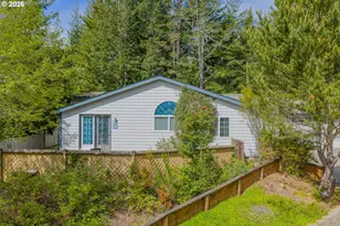 2138 Lynne Dr, North Bend, OR 97459 - Photo 33