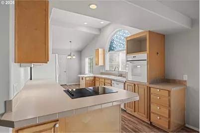 2138 Lynne Dr, North Bend, OR 97459 - Photo 13