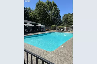 Sandy Blvd NE #15, Fairview, OR 97024 - Photo 17