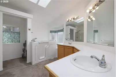 15728 Eastwind Ct, La Pine, OR 97739 - Photo 23