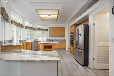 15728 Eastwind Ct, La Pine, OR 97739 - Photo 9