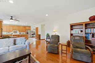1616 SE 87th Ave, Portland, OR 97216 - Photo 17
