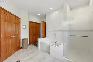 1616 SE 87th Ave, Portland, OR 97216 - Photo 5
