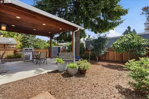 1616 SE 87th Ave, Portland, OR 97216 - Photo 37