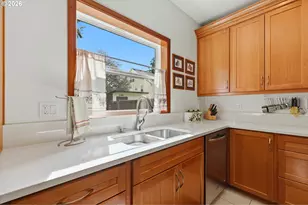 1616 SE 87th Ave, Portland, OR 97216 - Photo 23