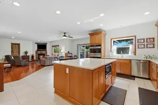 1616 SE 87th Ave, Portland, OR 97216 - Photo 21