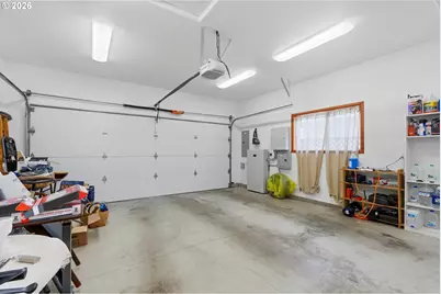 1616 SE 87th Ave, Portland, OR 97216 - Photo 33