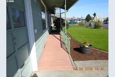 1415 Thompson Rd, Woodburn, OR 97071 - Photo 5