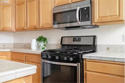 11736 Finnegans Way, Oregon City, OR 97045 - Photo 17