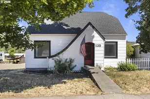 135 E Broadway St, Goldendale, WA 98620 - Photo 1