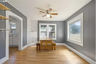 135 E Broadway St, Goldendale, WA 98620 - Photo 5