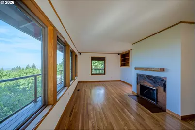 2445 SW Montgomery Dr, Portland, OR 97201 - Photo 7