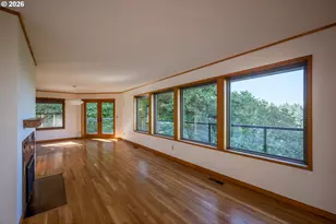 2445 SW Montgomery Dr, Portland, OR 97201 - Photo 5