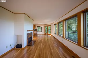 2445 SW Montgomery Dr, Portland, OR 97201 - Photo 3