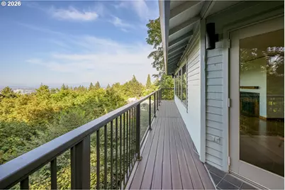 2445 SW Montgomery Dr, Portland, OR 97201 - Photo 31