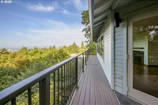 2445 SW Montgomery Dr, Portland, OR 97201 - Photo 31