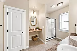 1795 NE Rocky Dr, Roseburg, OR 97470 - Photo 21